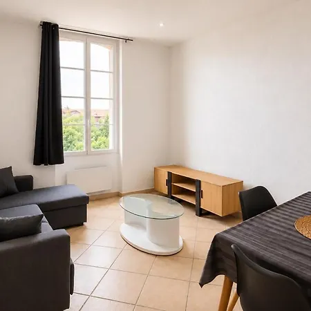Appartement Cozy In *